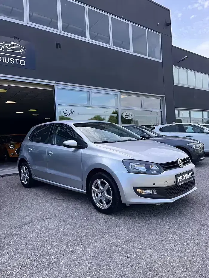 Usata VW Polo Comfortline 60 CV (44 kW) 2013 Grigio Utilitaria
