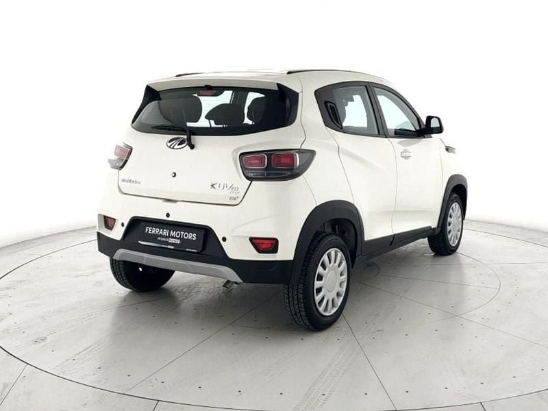 Usata Mahindra KUV100 87 CV (63 kW) 2025 Perla white SUV