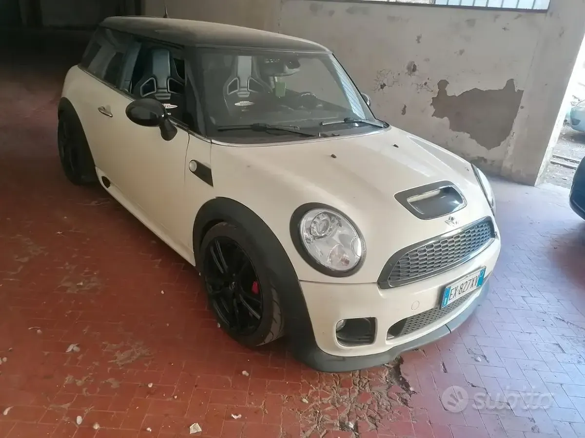 Usata Mini John Cooper Works 211 CV (155 kW) 2009 Bianco Utilitaria