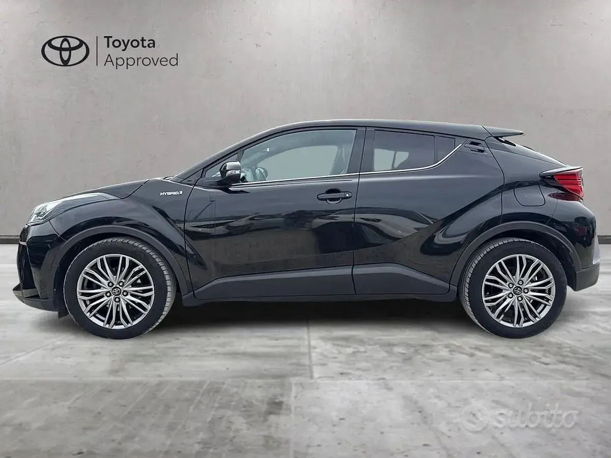 Usata Toyota C-HR Lounge 122 CV (89 kW) 2021 Nero SUV