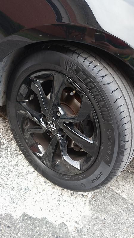 Usata Opel Corsa 45 CV (33 kW) 2017 Nero Utilitaria