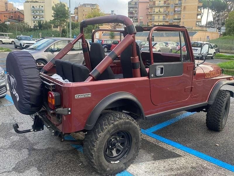 Usata Jeep CJ 73 CV (53 kW) 1984 Arancione SUV