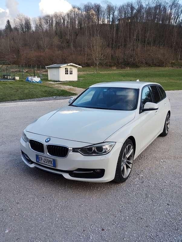 Usata BMW 320 Sport Line 184 CV (135 kW) 2013 Station wagon
