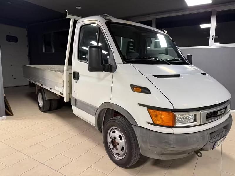 Usata Iveco Daily 96 CV (70 kW) 2002 Bianco