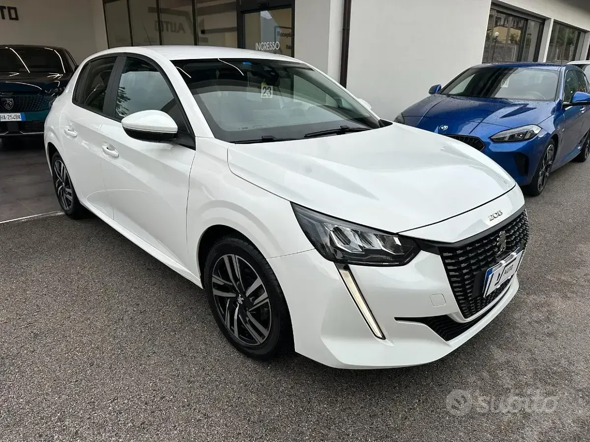 Usata Peugeot 208 Active 75 CV (55 kW) 2021 Bianco banchisa Utilitaria