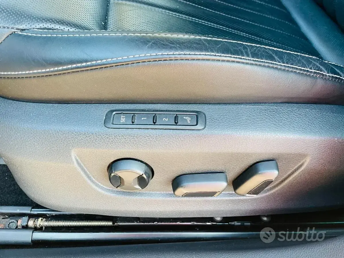 Usata Skoda Superb LAURIN & KLEMENT 190 CV (139 kW) 2020 Grigio Station wagon