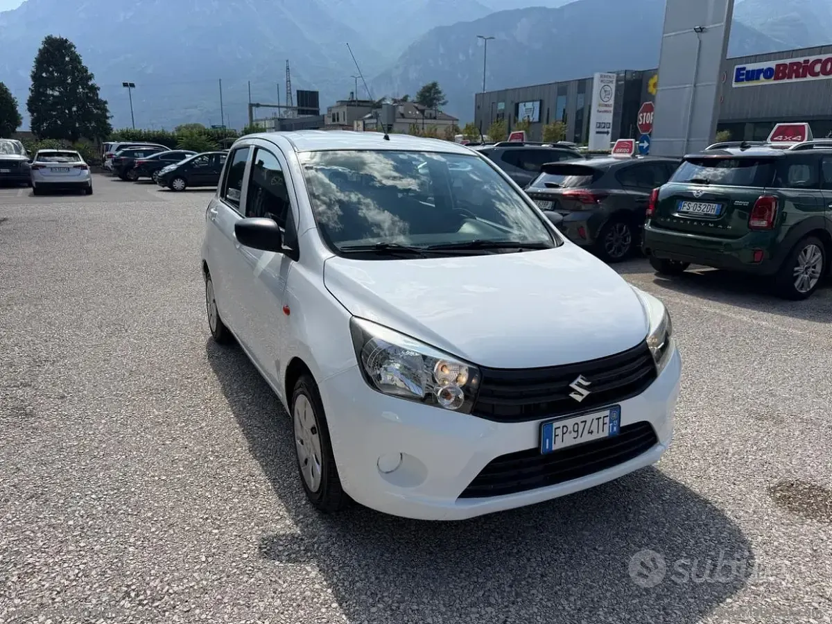 Usata Suzuki Celerio Style 68 CV (50 kW) 2018 Bianco Utilitaria