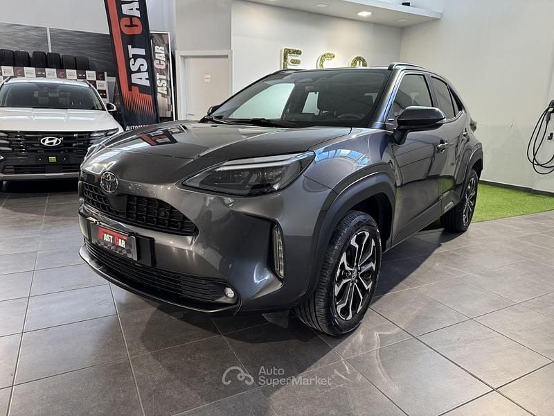 Usata Toyota Yaris Cross Trend 131 CV (96 kW) 2025 Grigio SUV