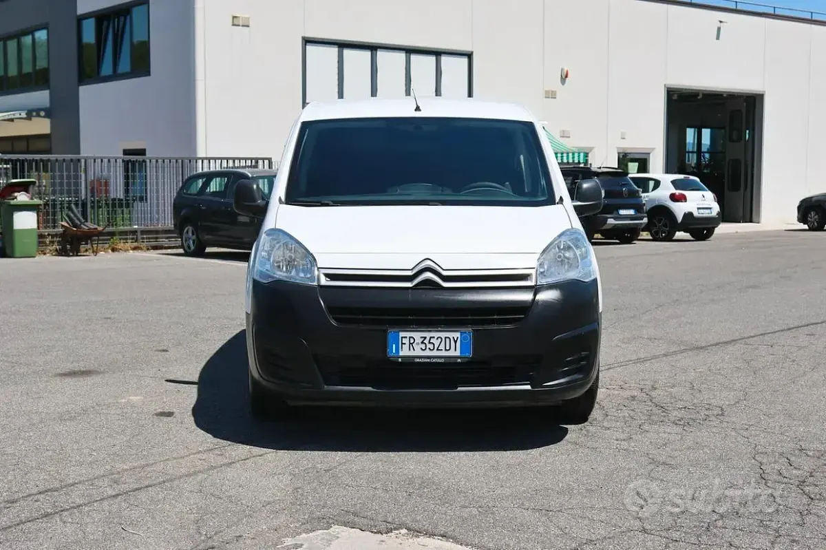 Usata Citroën Berlingo Feel 101 CV (74 kW) 2018 Bianco Monovolume