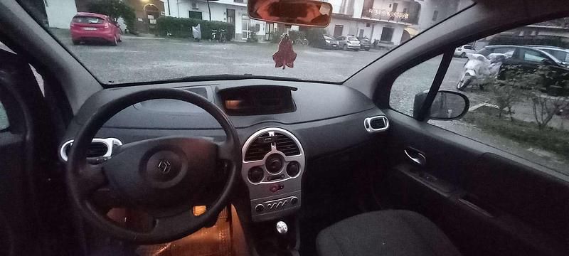 Usata Renault Grand Modus Dynamique 75 CV (55 kW) 2010 Monovolume