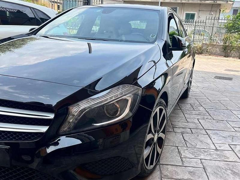 Usata Mercedes A180 109 CV (80 kW) 2013 Nero Berlina
