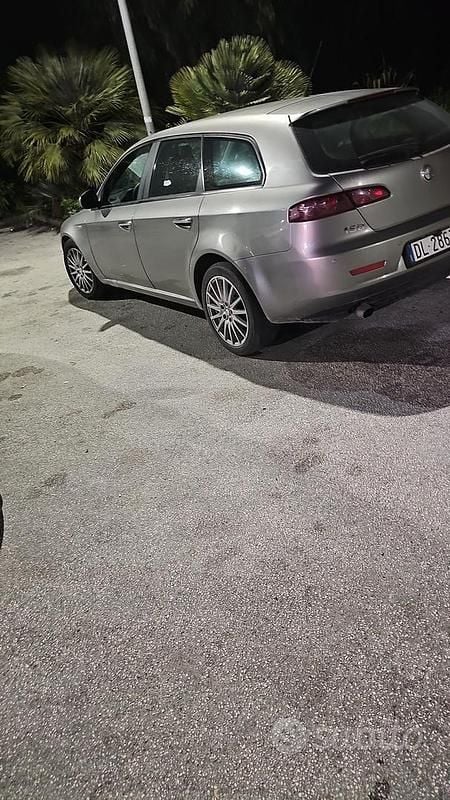 Usado Alfa Romeo 159 150 CV (110 kW) 2007 Gris Familiar