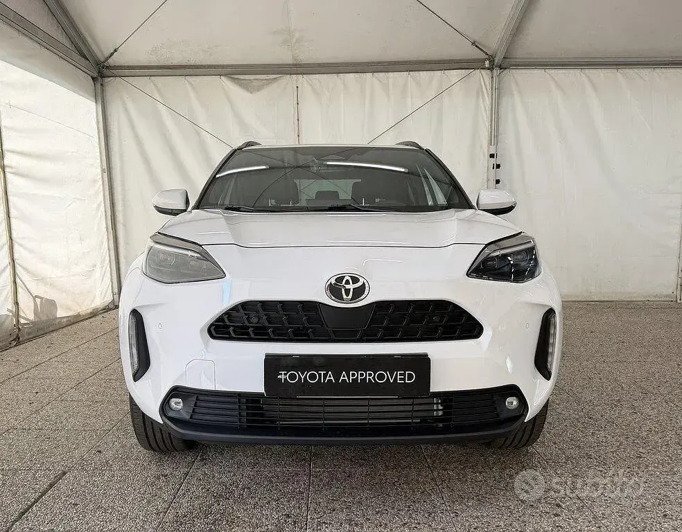 Nuova Toyota Yaris Cross Trend 131 CV (96 kW) 2026 Bianco SUV