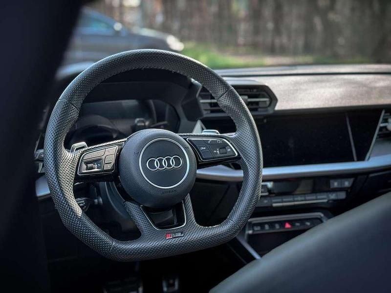 Usata Audi RS3 400 CV (294 kW) 2023 Blu/azzurro Berlina