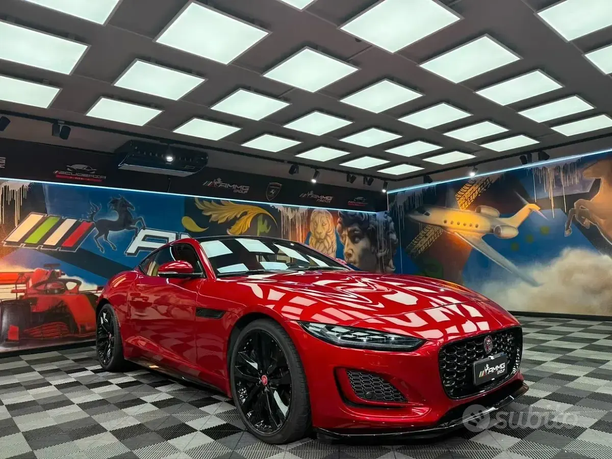 Usata Jaguar F-Type 450 CV (330 kW) 2022 Rosso Coupé