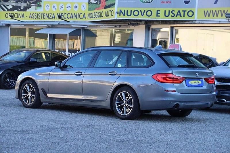 Grigio scuro Usata 2018 BMW 520 Sport Line Station wagon | 21.500 € (Buon prezzo) - Immagine 1/4