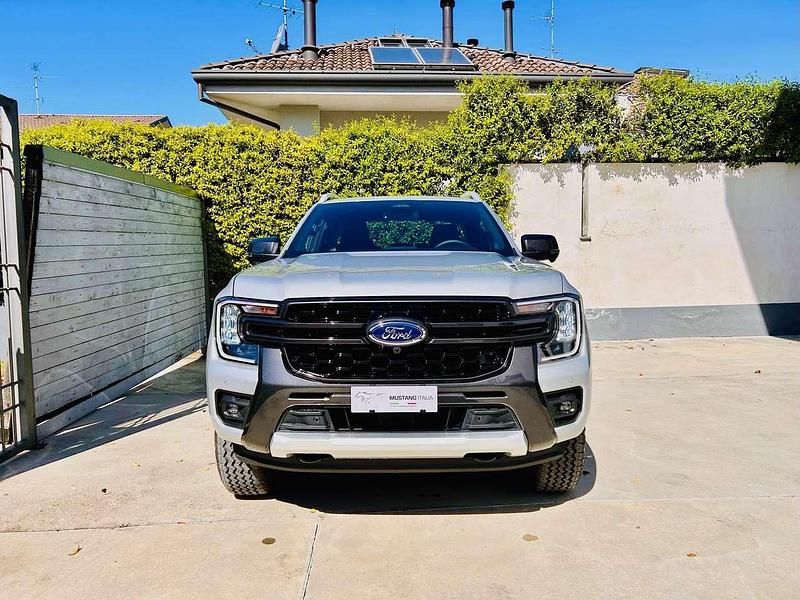 Nuova Ford Ranger Wildtrack 205 CV (150 kW) 2026 Iconic silver Pick-up