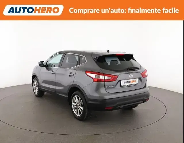 Usata Nissan Qashqai Acenta 131 CV (96 kW) 2017 Argento SUV
