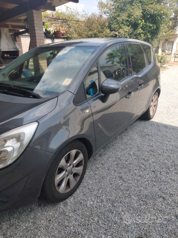 Usato 2012 Opel Meriva 1.4 Benzin (6.000 €)