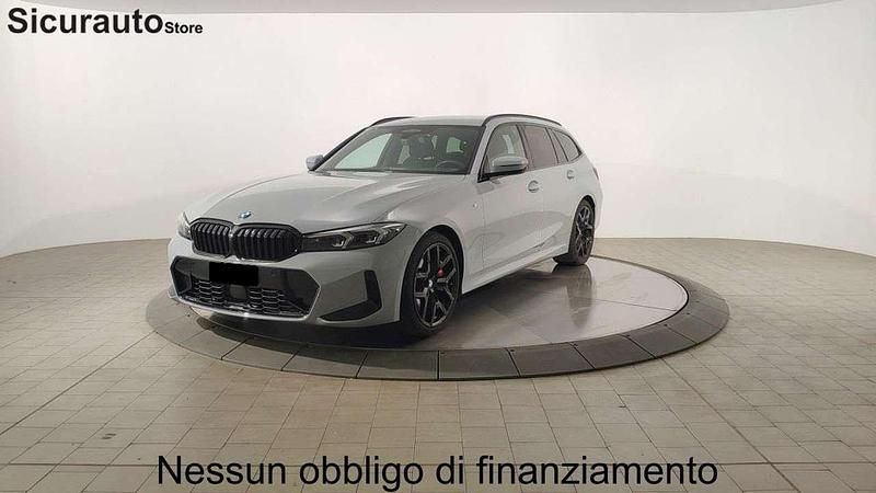 Usata BMW 320 M Sport 190 CV (139 kW) 2024 Brooklyn grey metallizzato Station wagon