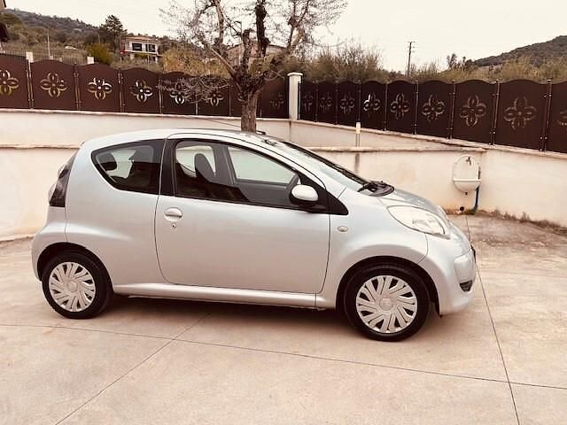 Gebraucht Citroën C1 68 PS (50 kW) 2010 Silber Kleinwagen