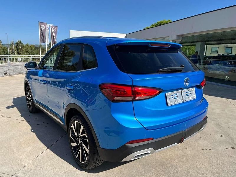 Usata MG ZS 197 CV (144 kW) 2024 Blu/azzurro Berlina