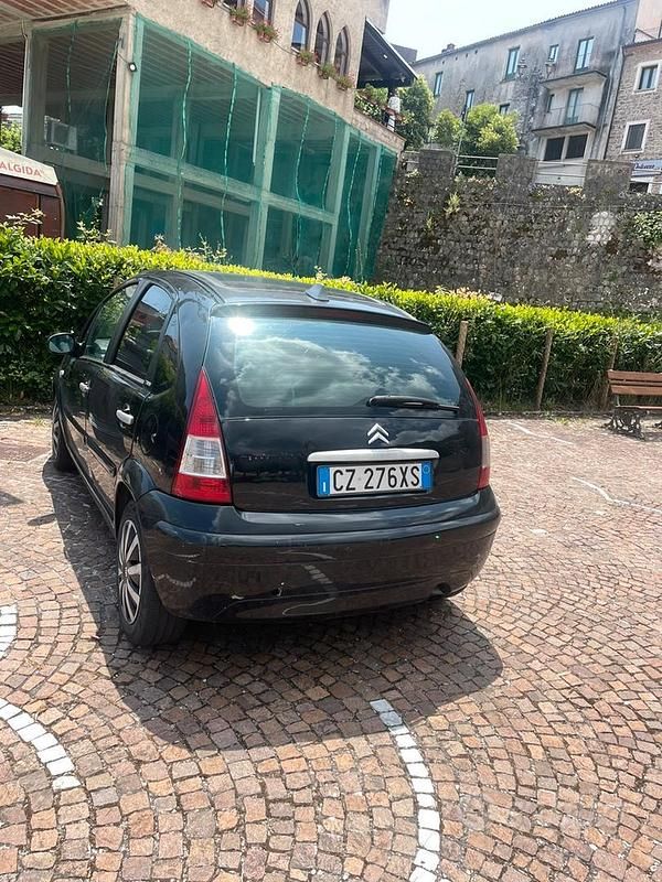 Nero Usata 2006 Citroën C3 Due volumi | 2500 € (Cara) - Immagine 1/4