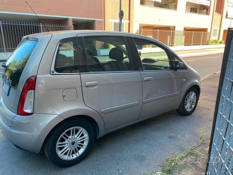 Usata Lancia Musa 95 CV (69 kW) 2009 Monovolume