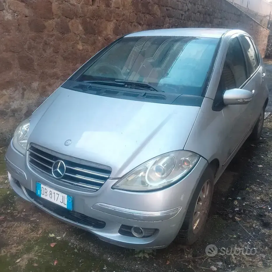 Usata Mercedes A180 109 CV (80 kW) 2006 Grigio Monovolume