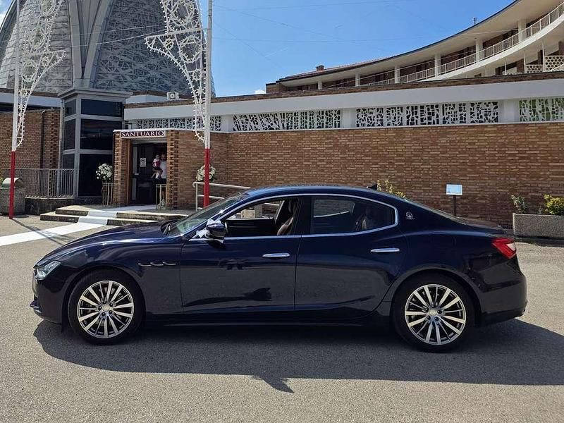 Usata Maserati Ghibli 250 CV (183 kW) 2016 Blu/azzurro Berlina