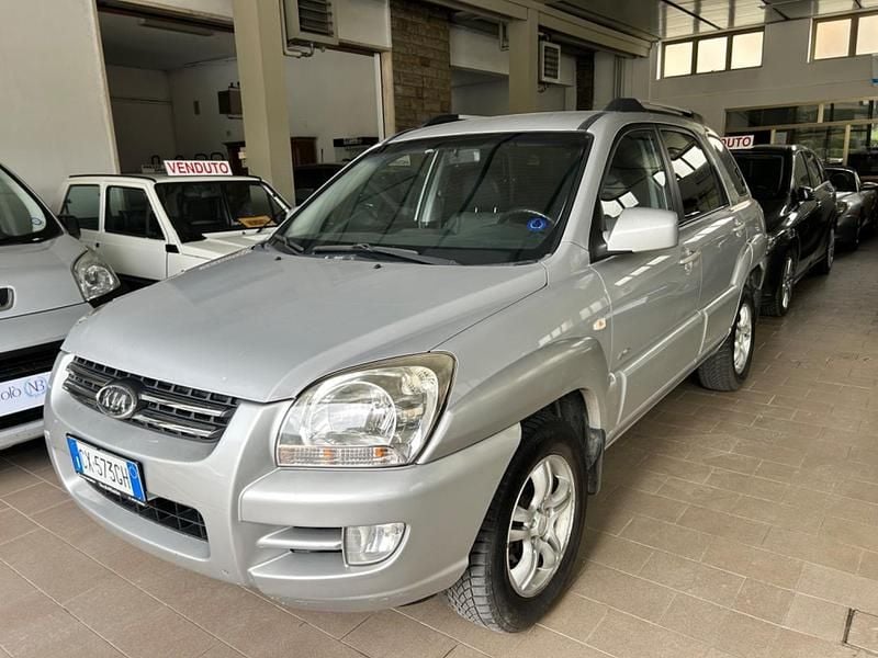 Usata Kia Sportage Active 112 CV (82 kW) 2005 Argento SUV