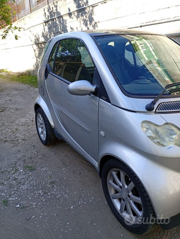 Usata Smart ForTwo Coupé 61 CV (44 kW) 2006 Grigio Coupé