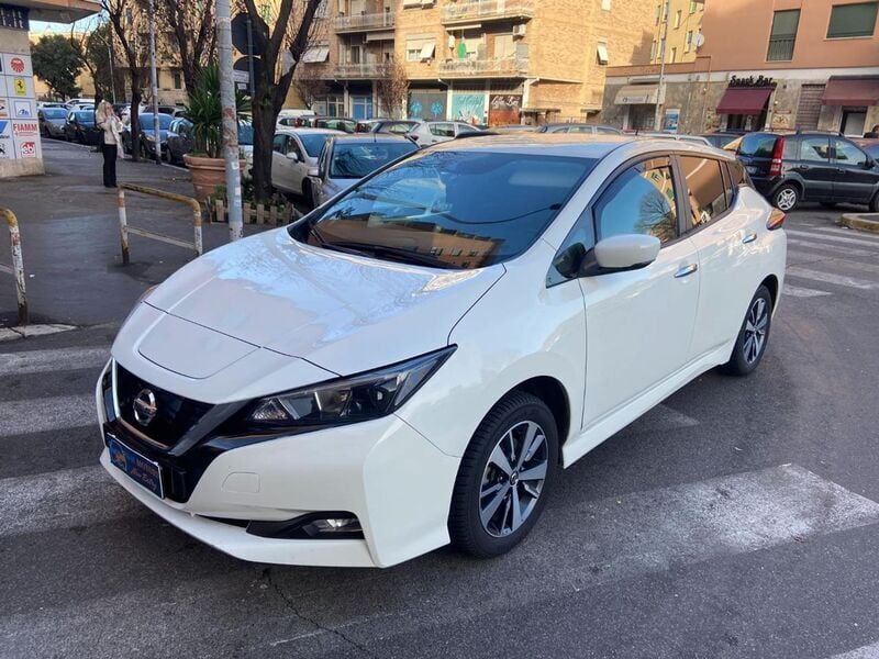Usata Nissan Leaf N-Connecta 89 kW (122 CV) 2022 Bianco Utilitaria