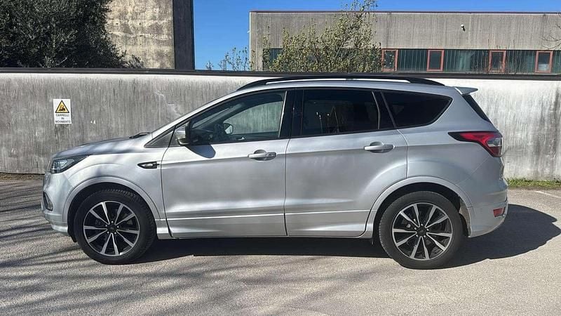 Usata Ford Kuga ST-Line 120 CV (88 kW) 2018 Grigio SUV