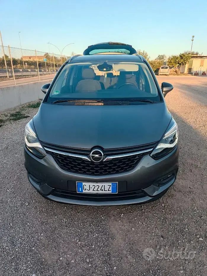 Usata Opel Zafira 136 CV (100 kW) 2017 Grigio Monovolume
