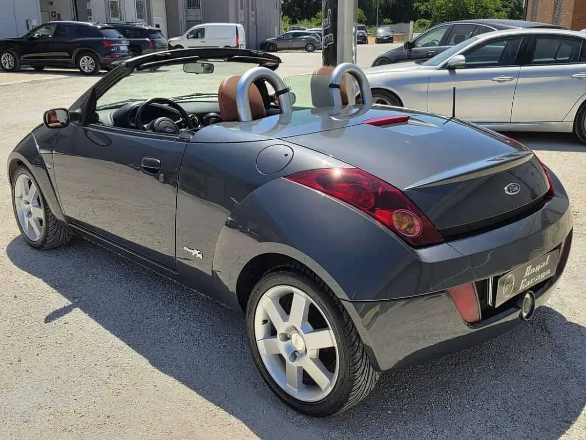 Usata Ford StreetKa 95 CV (69 kW) 2003 Grigio / magnum grey Cabrio