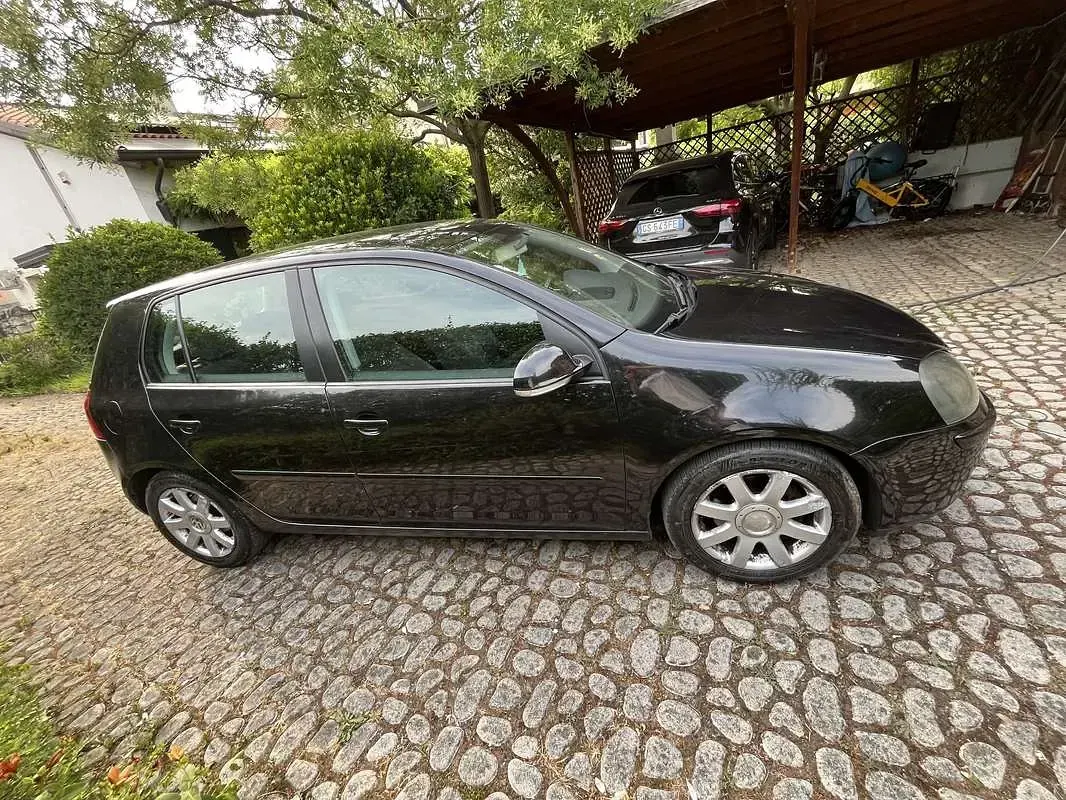 Usata VW Golf IV Sportline 116 CV (85 kW) 2004 Berlina