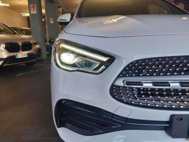 Usata Mercedes GLA180 AMG 116 CV (85 kW) 2022 Bianco SUV