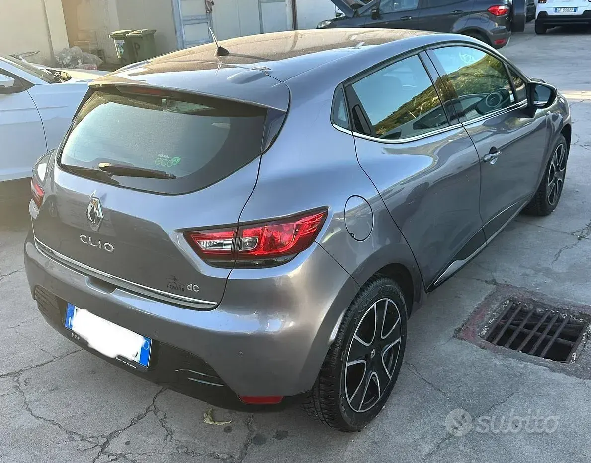 Usata Renault Clio IV Zen 75 CV (55 kW) 2016 Grigio Berlina