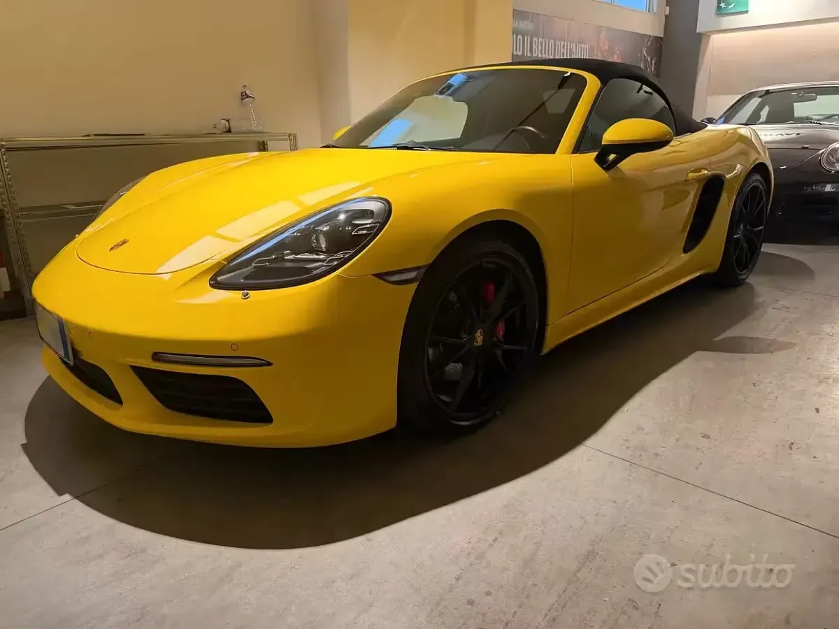 Usata Porsche Boxster 350 CV (257 kW) 2016 Giallo Cabrio