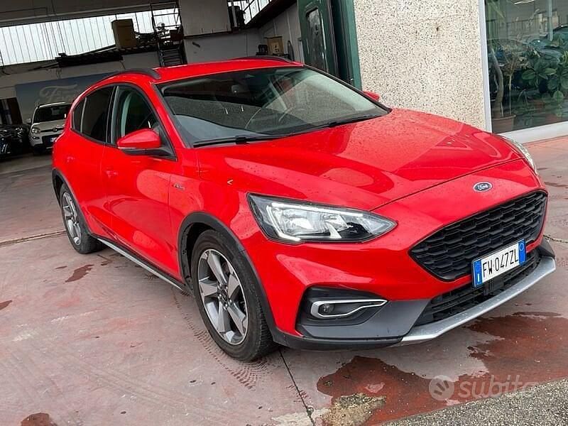Usata Ford Focus 125 CV (91 kW) 2019 Rosso Berlina