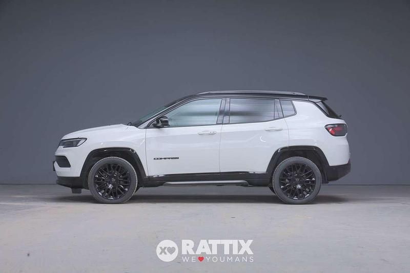 Usata Jeep Compass 131 CV (96 kW) 2024 Alpine white con tetto nero SUV