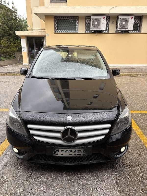 Usata Mercedes B180 Executive 109 CV (80 kW) 2014 Monovolume