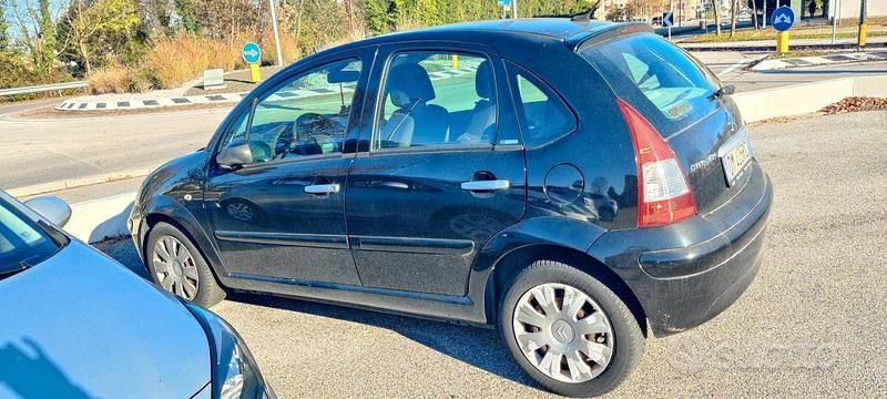 Usata Citroën C3 Exclusive 68 CV (50 kW) 2007 Nero Berlina