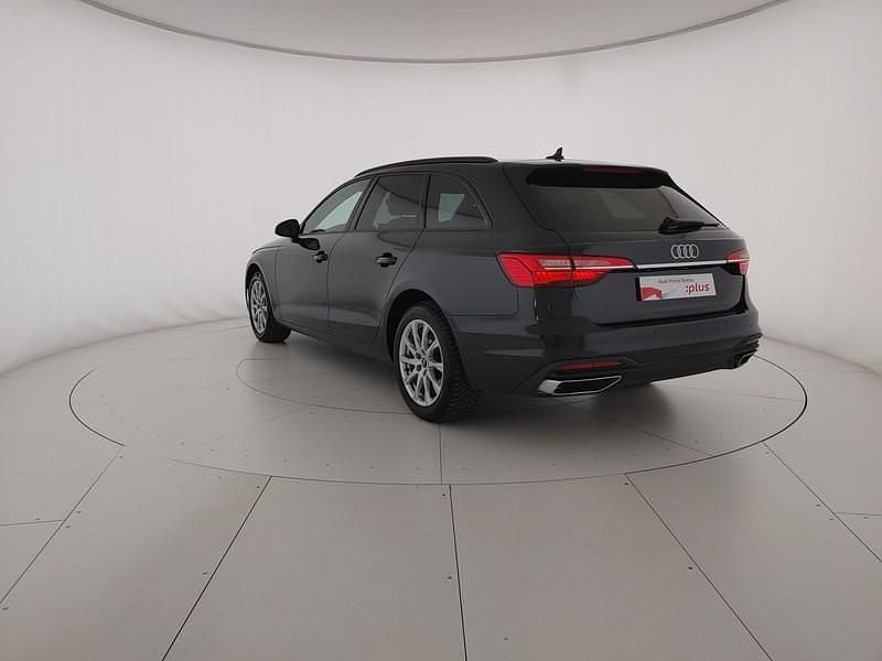 Usata Audi A4 Business 150 CV (110 kW) 2022 0e nero mito metallizzato Station wagon
