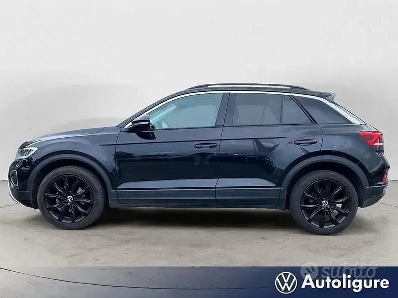 Usata VW T-Roc Life 110 CV (80 kW) 2024 Nero SUV