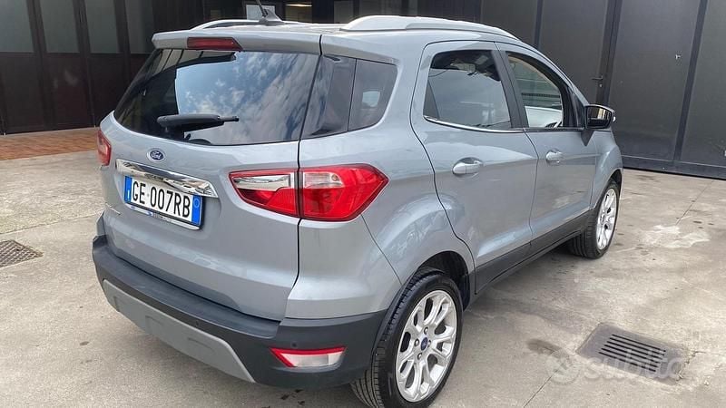 Usata Ford Ecosport Titanium 125 CV (91 kW) 2021 Grigio SUV