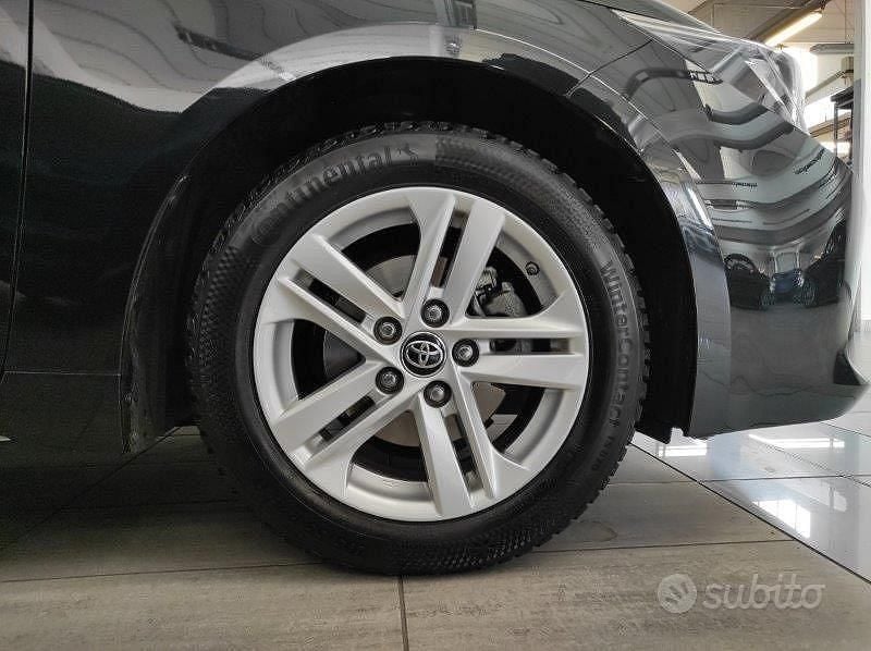 Usata Toyota Corolla Business Edition 98 CV (72 kW) 2022 Nero Station wagon