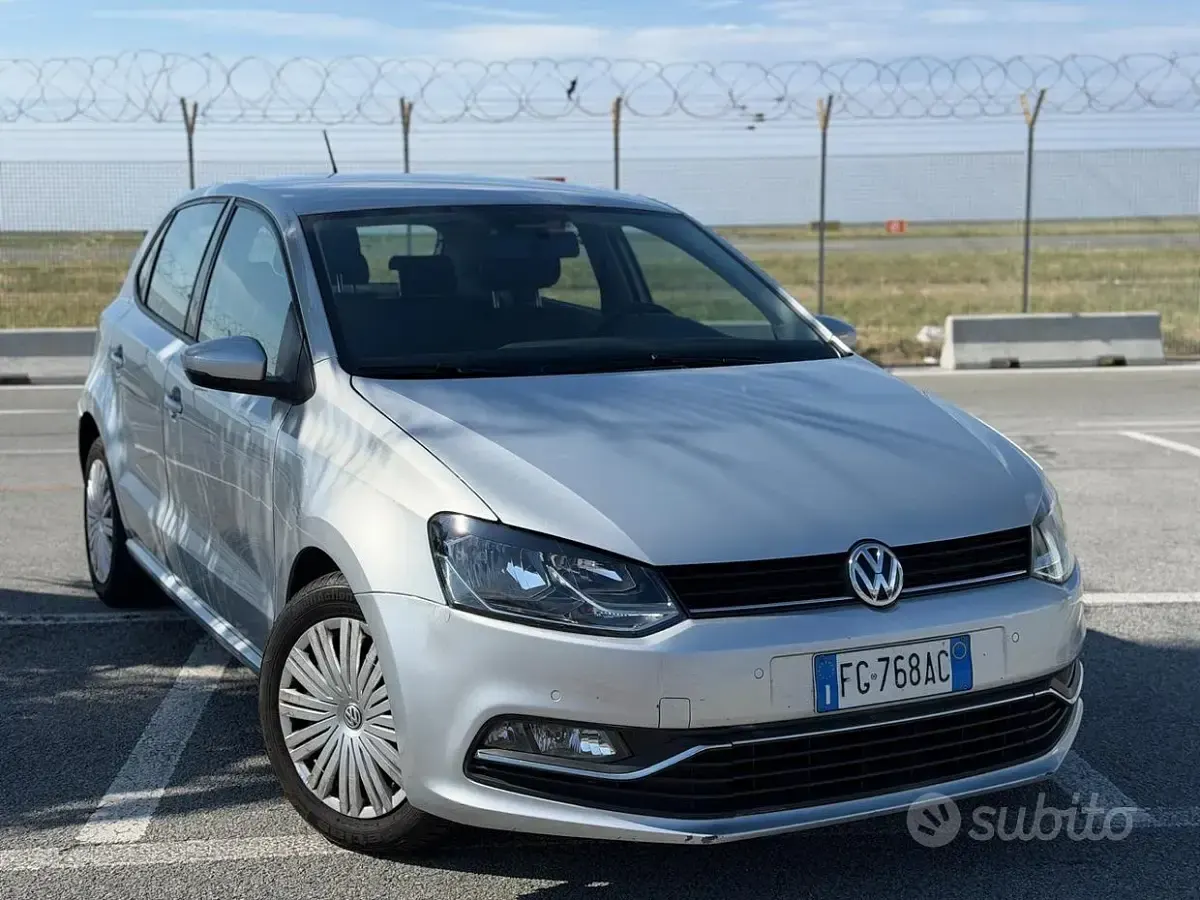 Usata VW Polo 90 CV (66 kW) 2017 Grigio Berlina