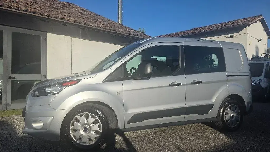 Usata Ford Transit Connect Trend 101 CV (74 kW) 2018 Argento / pastello Monovolume